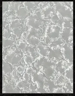 Mother-of-pearl effect