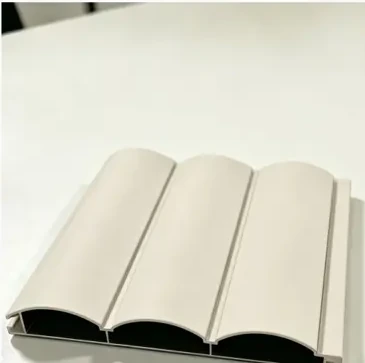 Triple-round slats